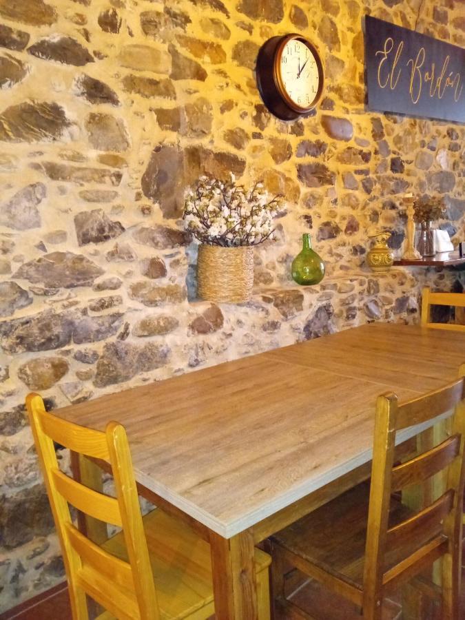 Albergue De Peregrinos Compostela Молинасека Екстериор снимка