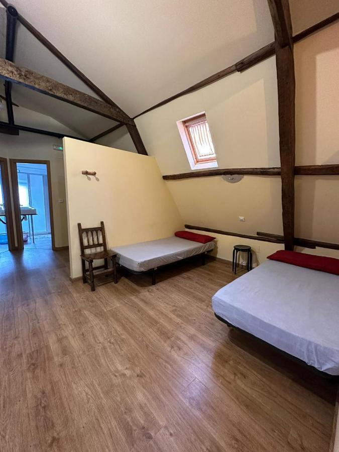 Albergue De Peregrinos Compostela Молинасека Екстериор снимка